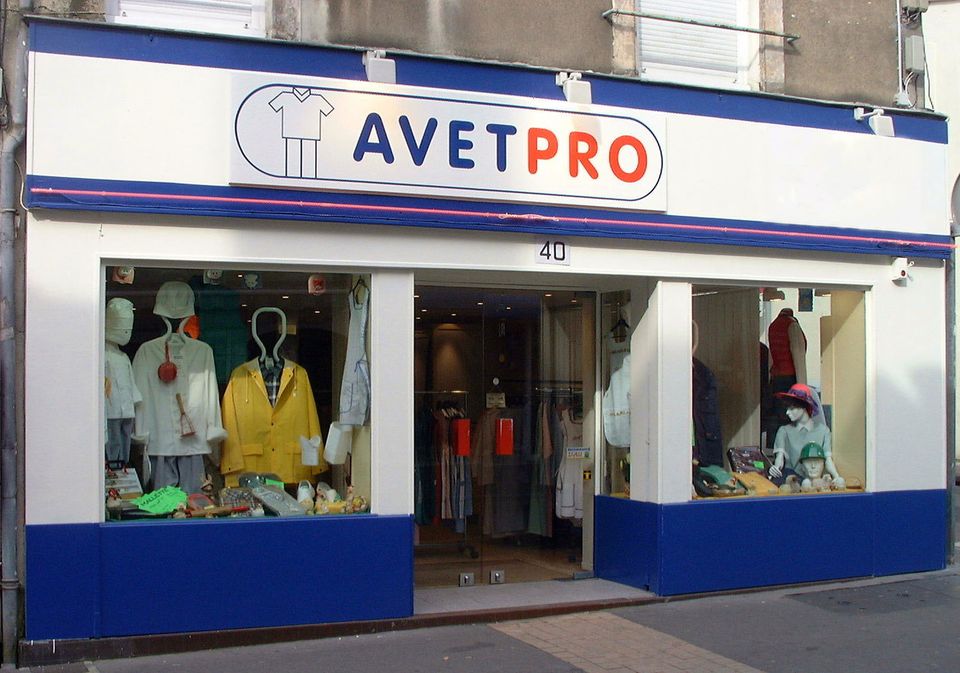 Devanture de la boutique Avet Pro, 40 rue Nationale au Mans