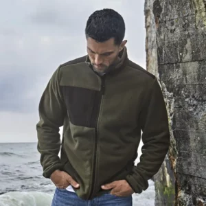 Polaire épaisse avec empiècements renforcés